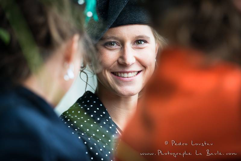 portrait volé au cocktail -©pedro loustau 2012- photographe la baule nantes guérande -mariage-