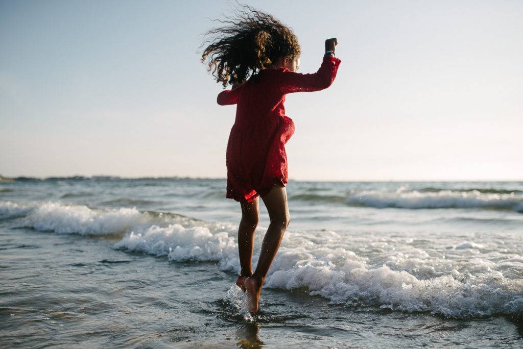 saut au dessus des vagues - photographe la baule