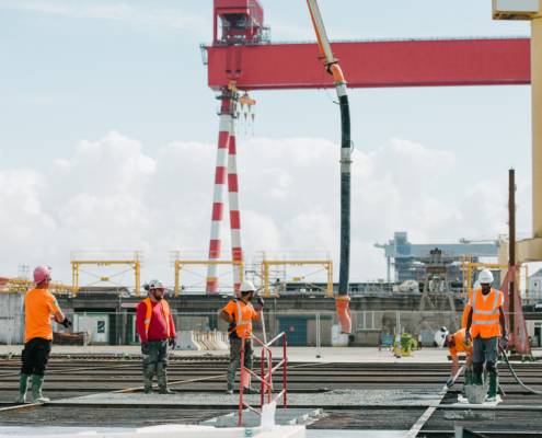chantier sur le port de saint nazaire - photographe la baule